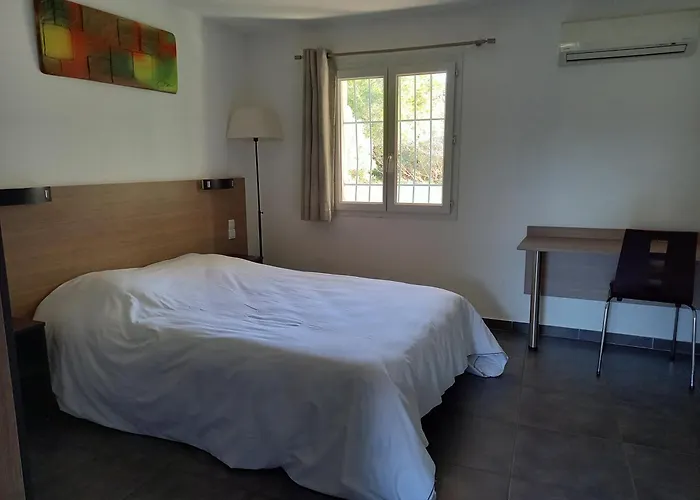 Hôtel accueillant les animaux: La Ciotat Le Saint Estève